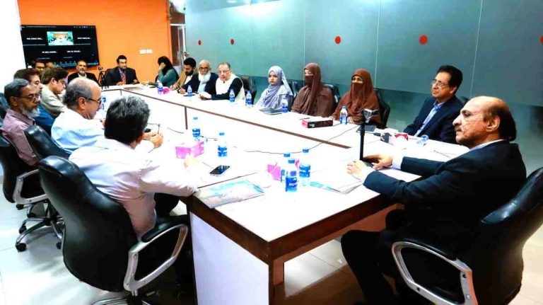 Baithak School Network and FPCCI leadership engaged in a formal meeting discussing education sector collaboration in Karachi.